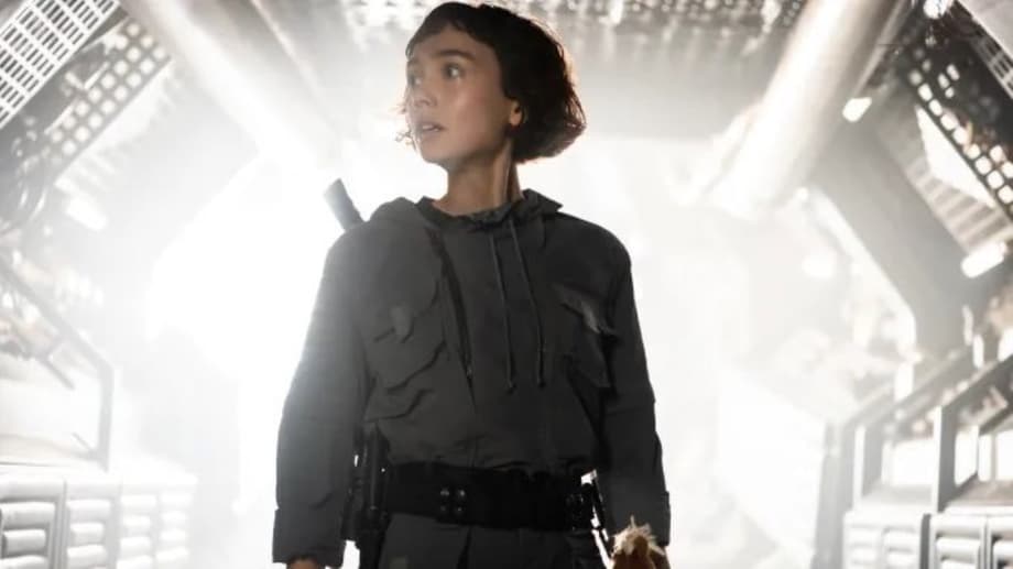 ALIEN: EARTH Poster Spotlights Sydney Chandler's Wendy And Her Team Of Synthetic Soldiers