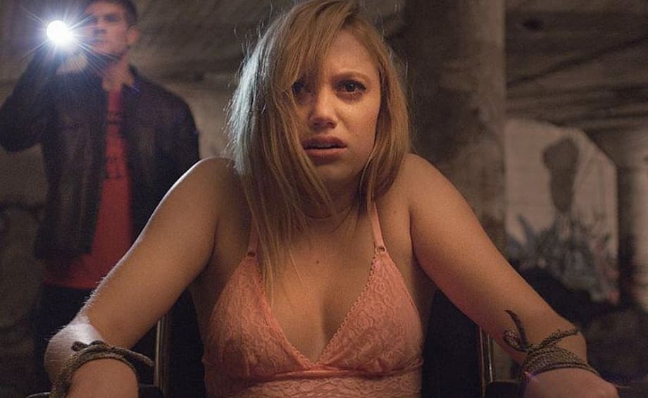 IT FOLLOWS Sequel Officially Announced; Director David Robert Mitchell & Star Maika Monroe Will Return