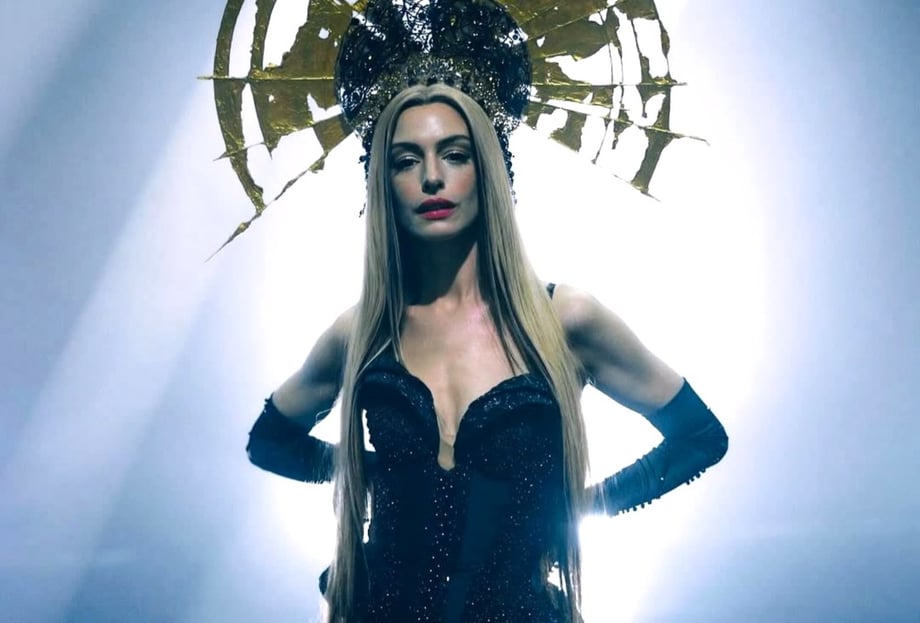 Mother Mary First Reactions Land; New Look At Anne Hathaway Causes A Stir Online