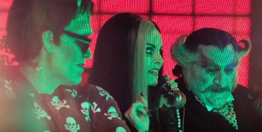 THE MUNSTERS Director Rob Zombie Shares New BTS Shots Of Herman, Lily and Grandpa
